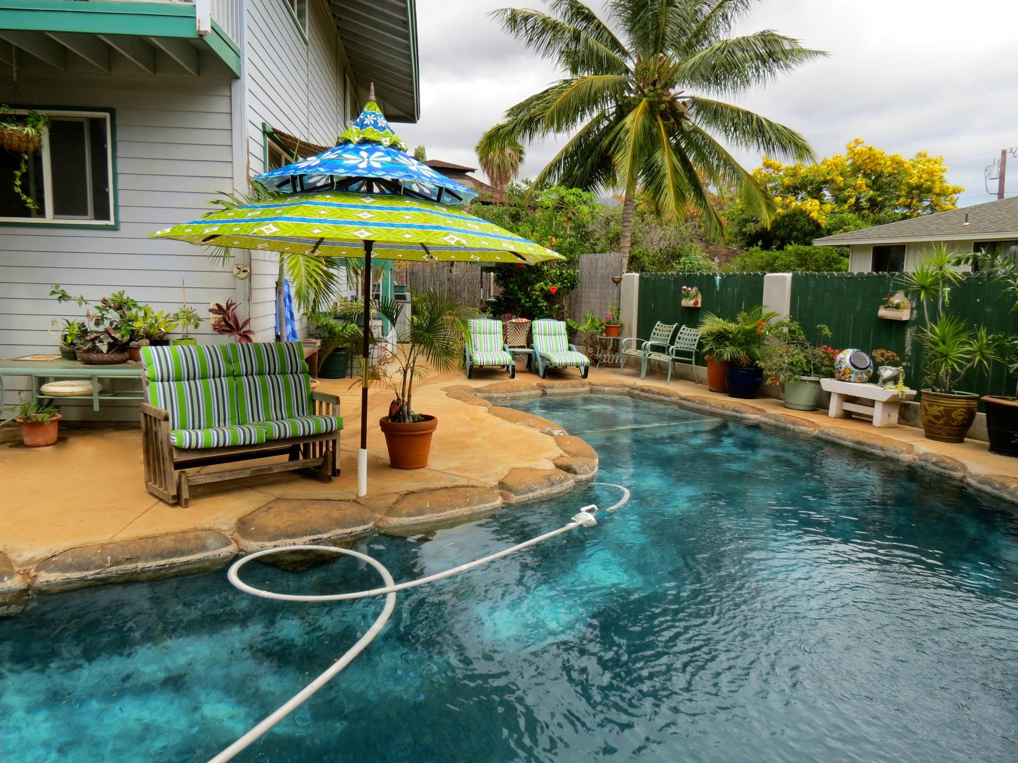 TUTU (TWO) MERMAIDS ON MAUI BED AND BREAKFAST - Prices & B&B Reviews ...