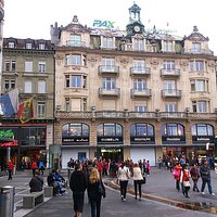 Lucerne - Schwanenplatz (Schweizerhofquai) - Tourist hub