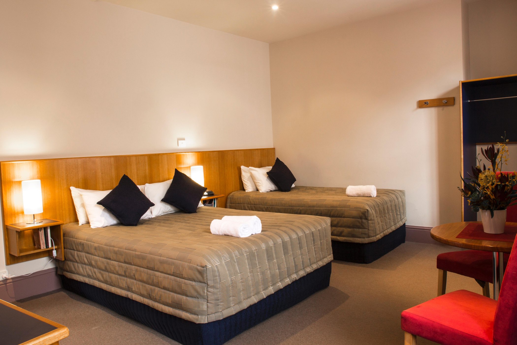 Central Hotel - Bar, Bistro, Gaming & Accommodation by null