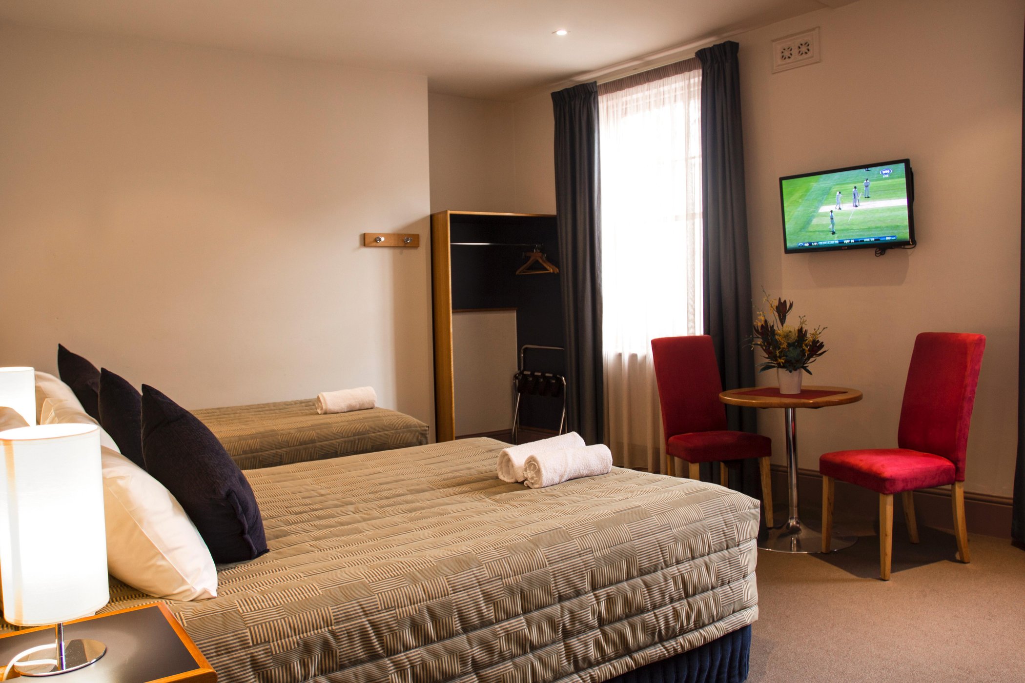 Central Hotel - Bar, Bistro, Gaming & Accommodation by null
