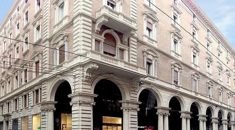 FACCIATA ALBERGO
