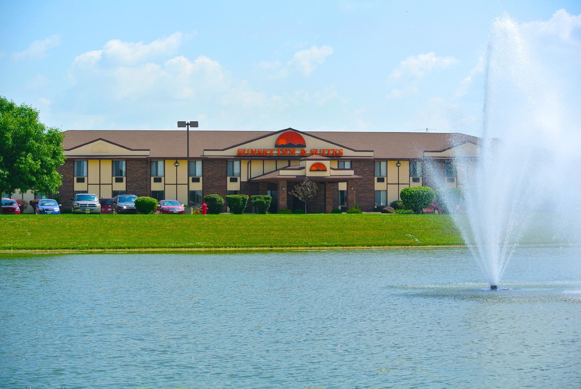 SUNSET INN & SUITES Updated 2022 Hotel Reviews (Clinton, IL)