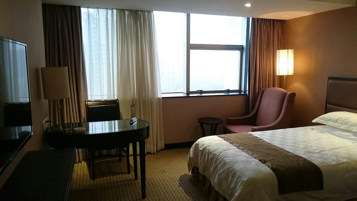 โรงแรมสกายไลน์ พลาซ่า โรงแรมใน กวางเจา