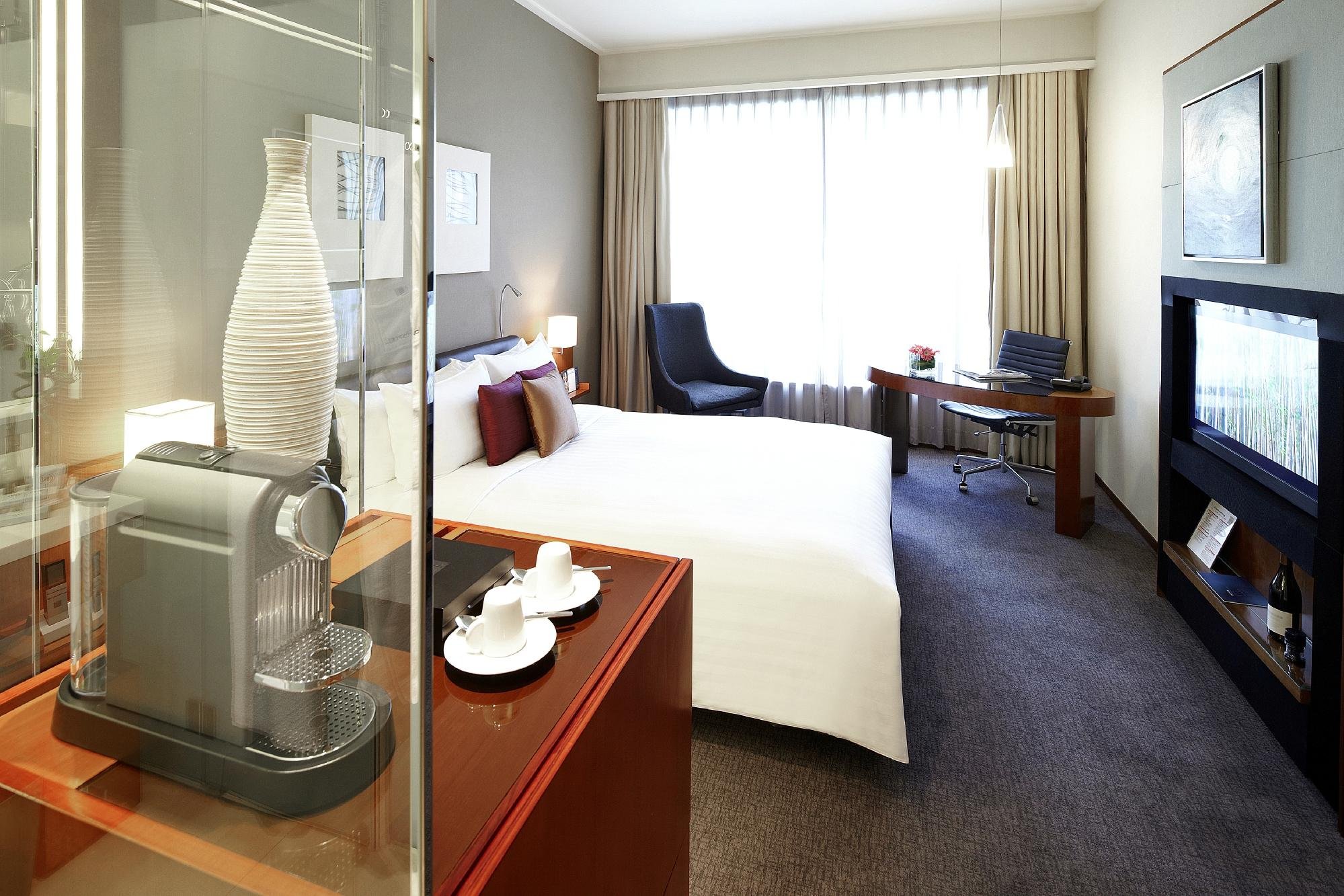 Novotel Citygate Hong Kong Rooms: Pictures & Reviews - Tripadvisor