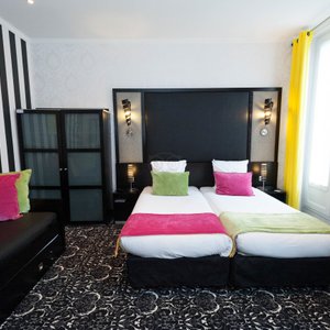 The Deluxe Quadruple Room at the Hotel Peyris Opera