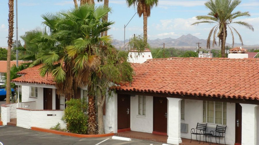 Picacho Peak came be seen from most upstairs rooms