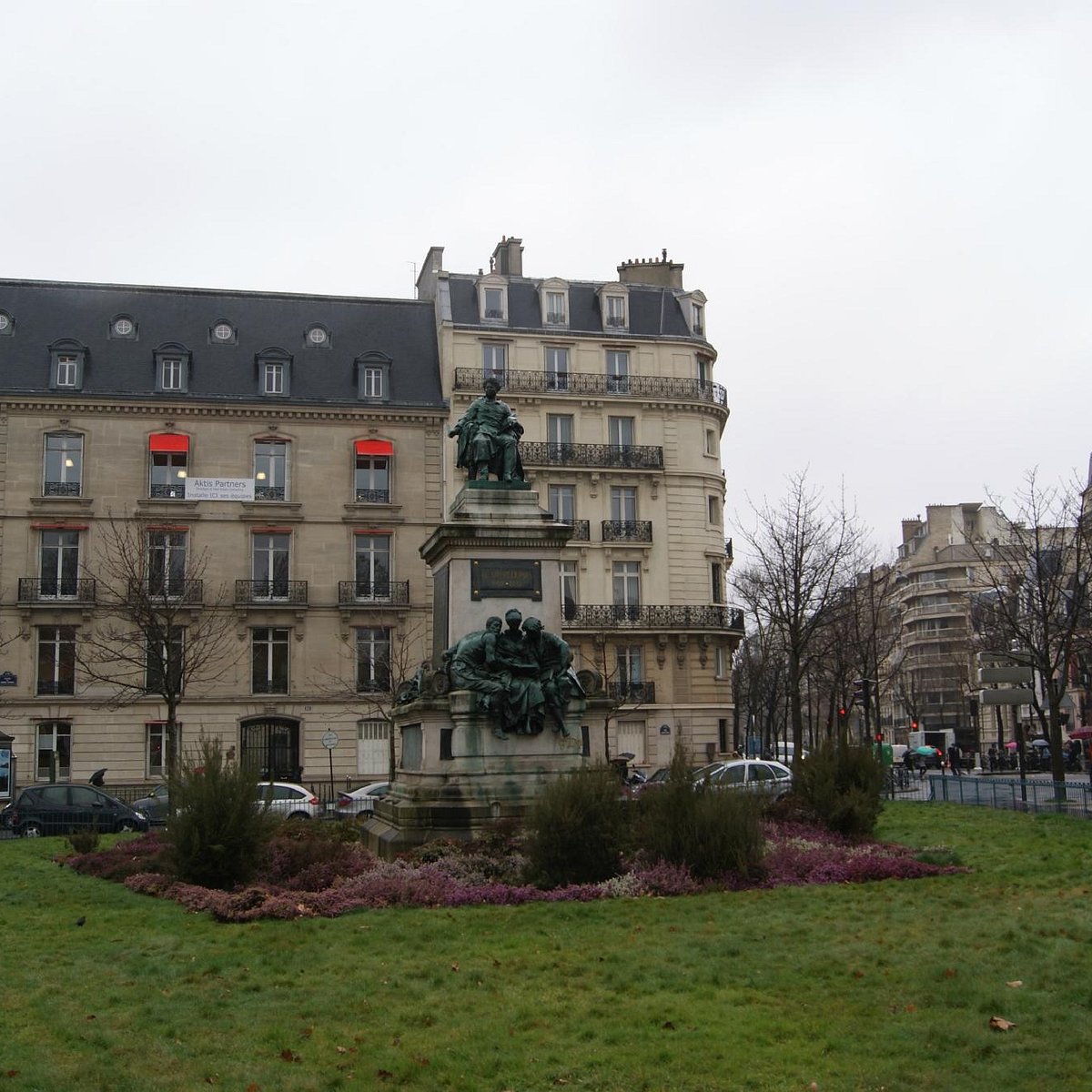 Place du Général Catroux (Paris) - All You Need to Know BEFORE You Go