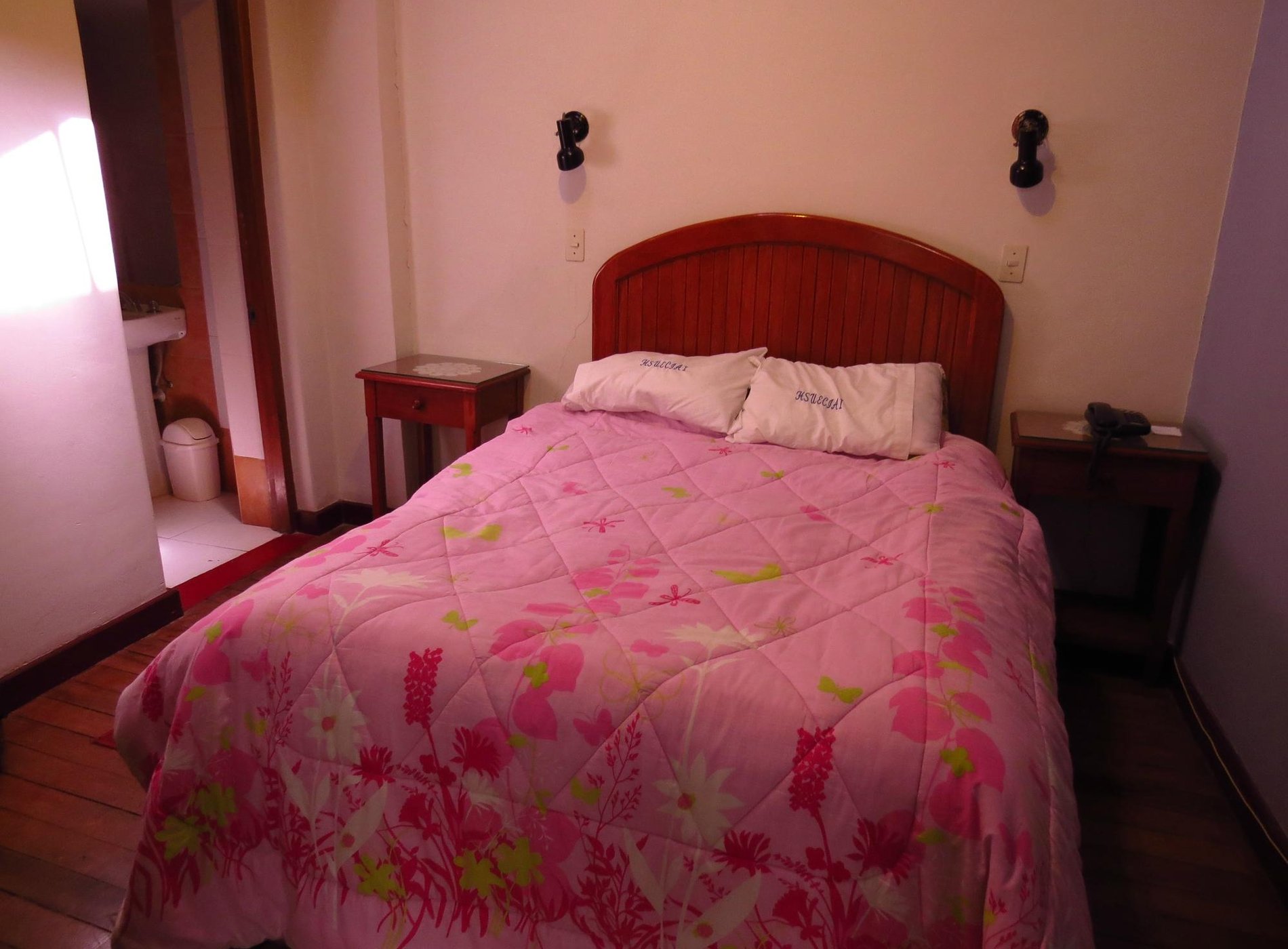 Hostal Suecia 1 by null
