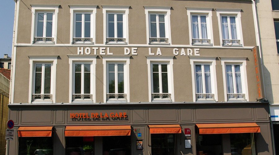 Façade de l'Hôtel De La Gare Troyes Centre