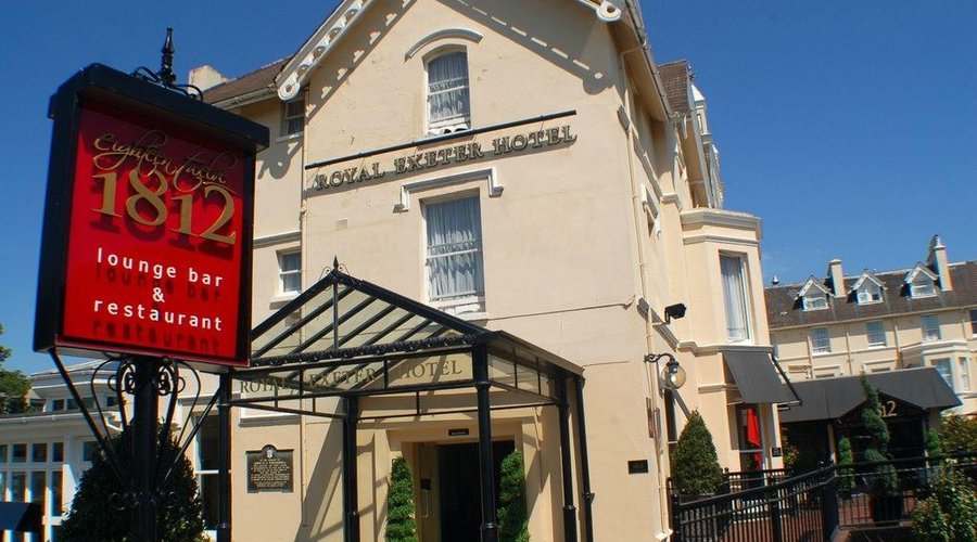Hotel Frontage & 1812 Restaurant
