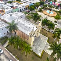 Iglesia y parque de Santa Ana