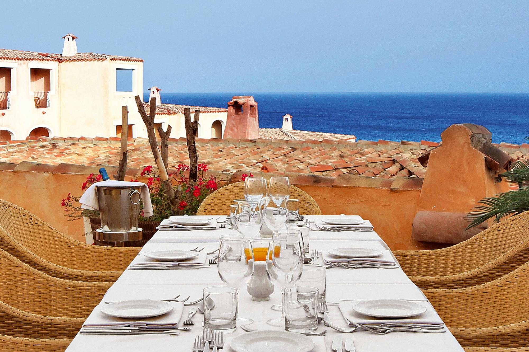 Hotel photo 25 of Colonna Resort.