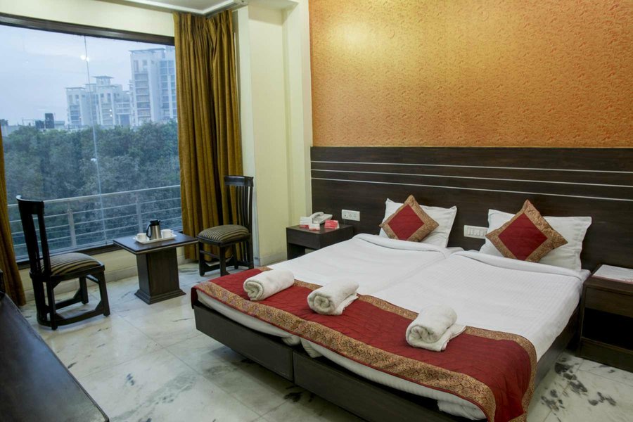 OYO ROOMS CYBER PARK - Prices & Hotel Reviews (Gurugram (Gurgaon ...