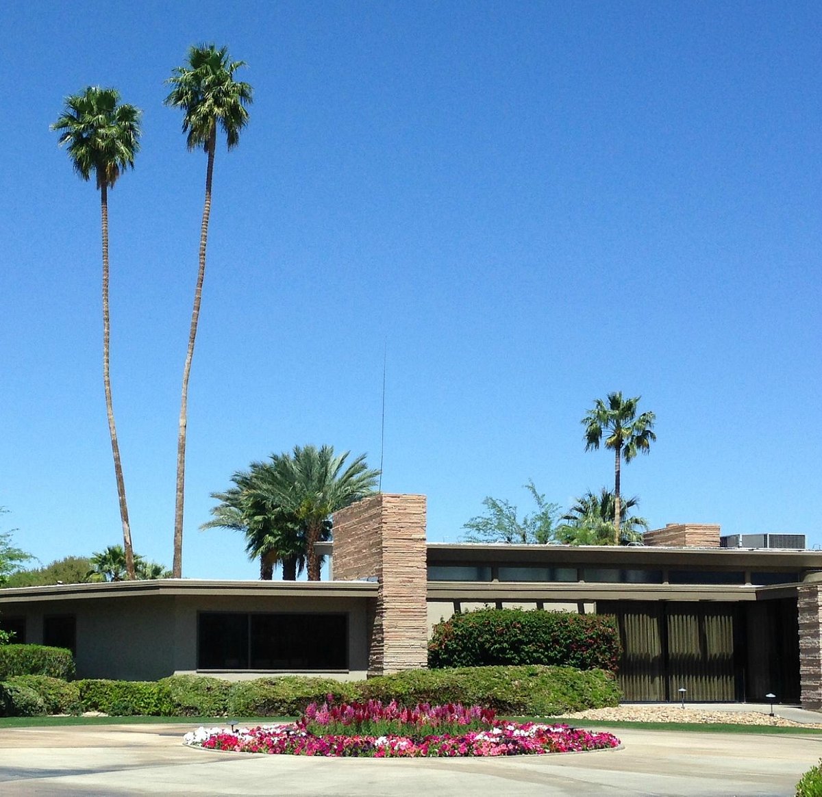 Frank Sinatra's Palm Springs: A Tour of His Hangouts