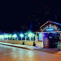 Bizim Bahçe Cafe , Restoran , Plaj