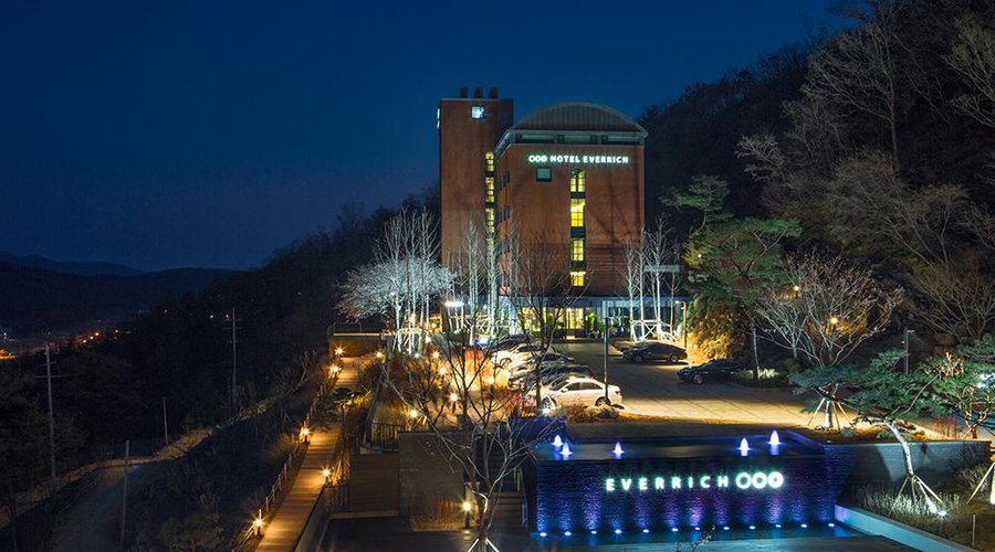 Hotel exterior view