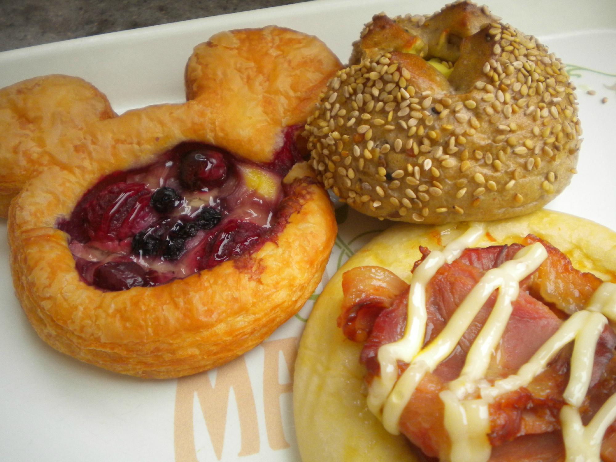 Mamma Biscotti's Bakery - Tokyo Disneysea Station/Bread