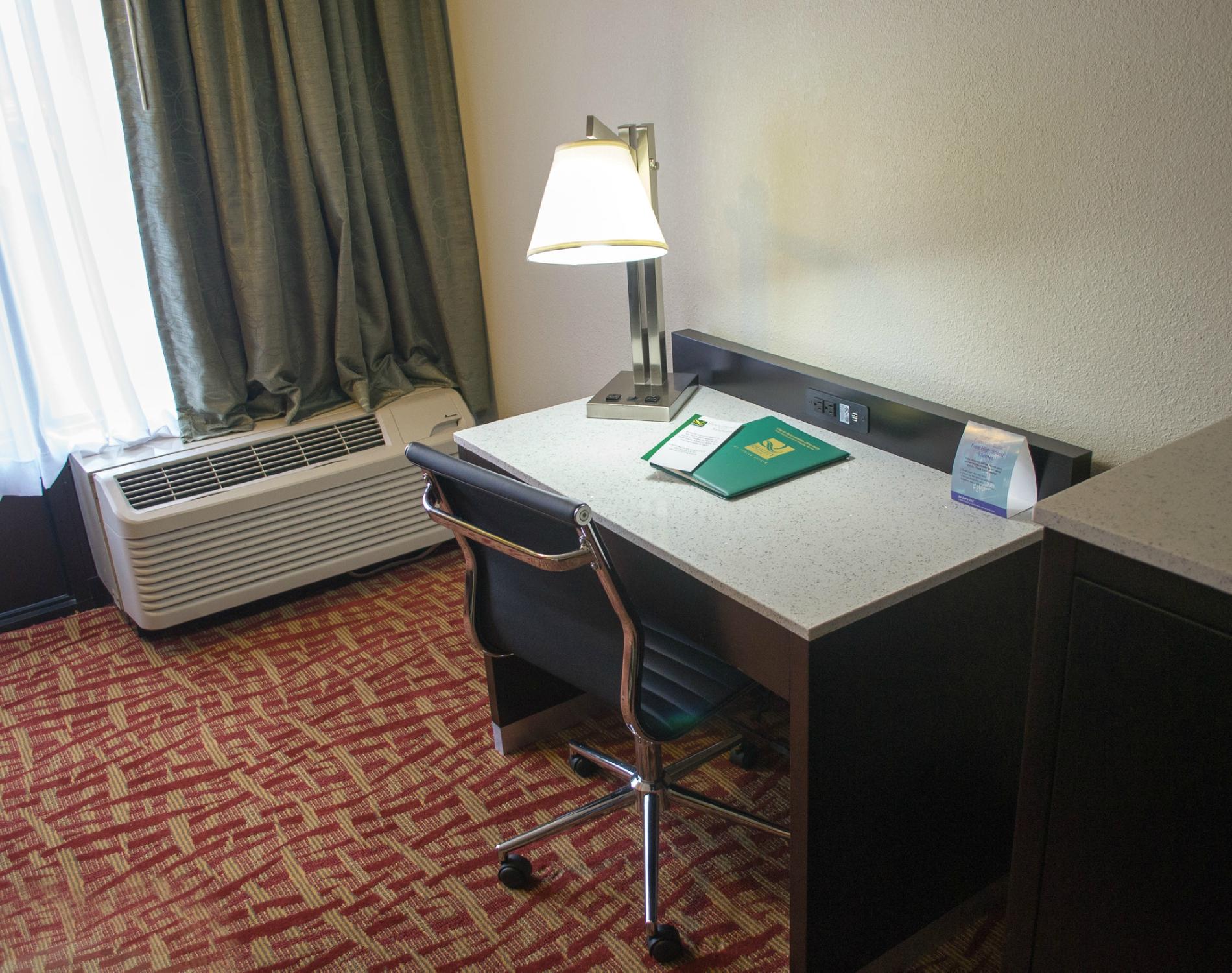 Hotel photo 69 of Quality Inn Fort Smith I-540.