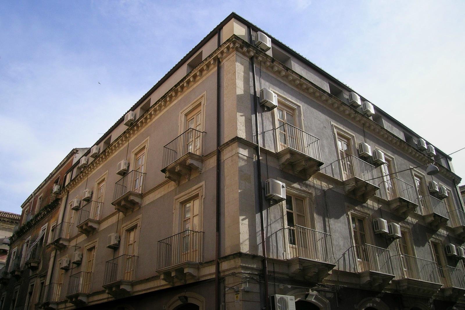 Hotel Politi Residence Catania image