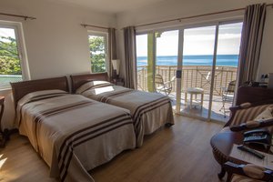 Room & Suite