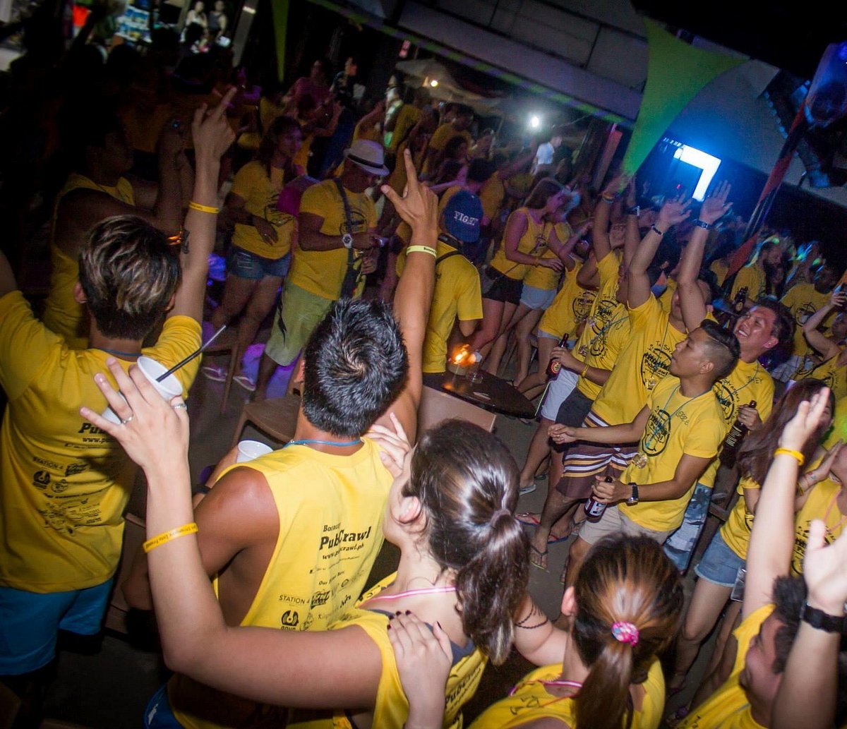 Boracay PubCrawl - All You Need to Know BEFORE You Go