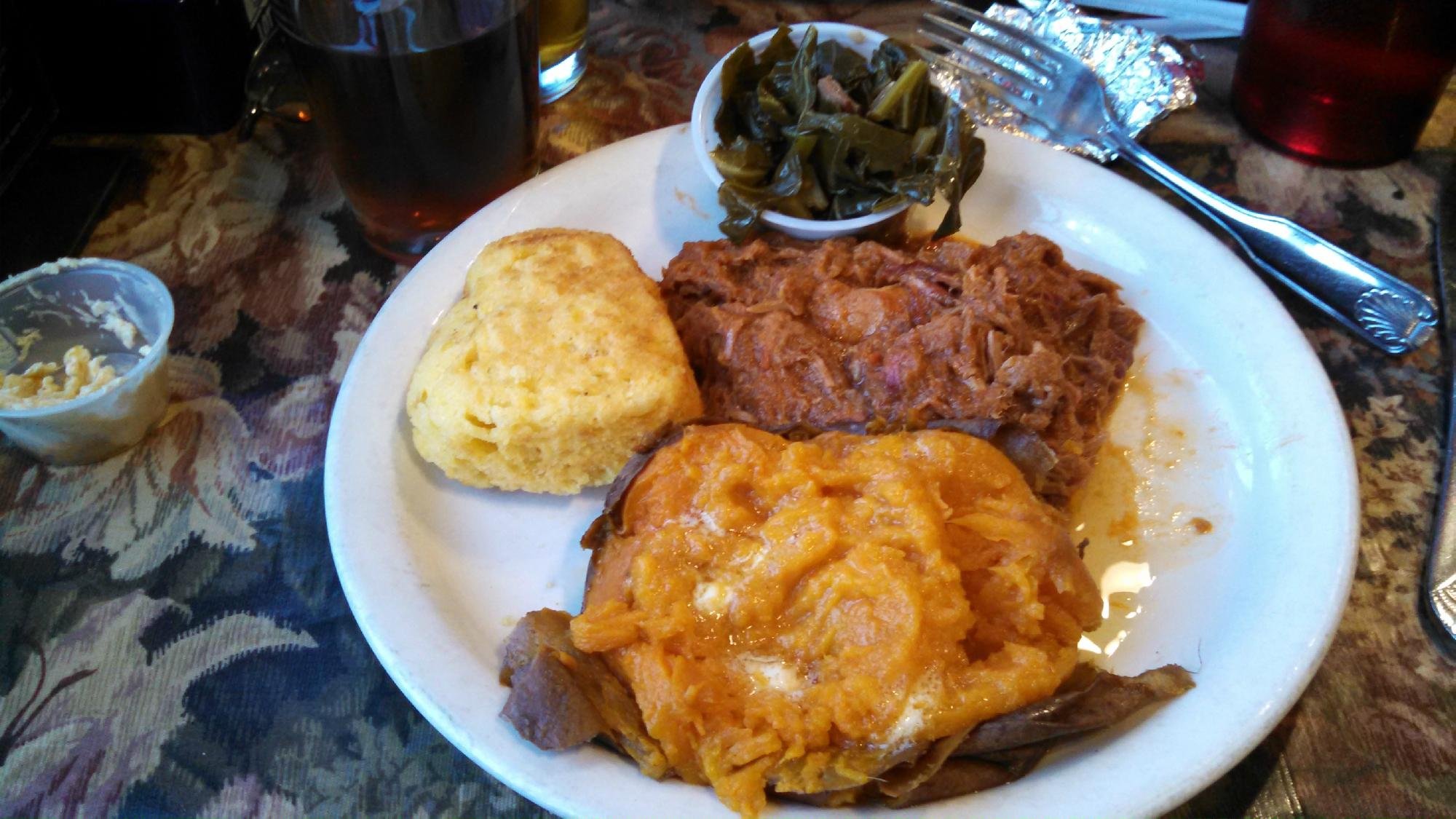 BONE HEADS BAR-B-QUE, Willis - Restaurant Reviews, Photos & Phone ...