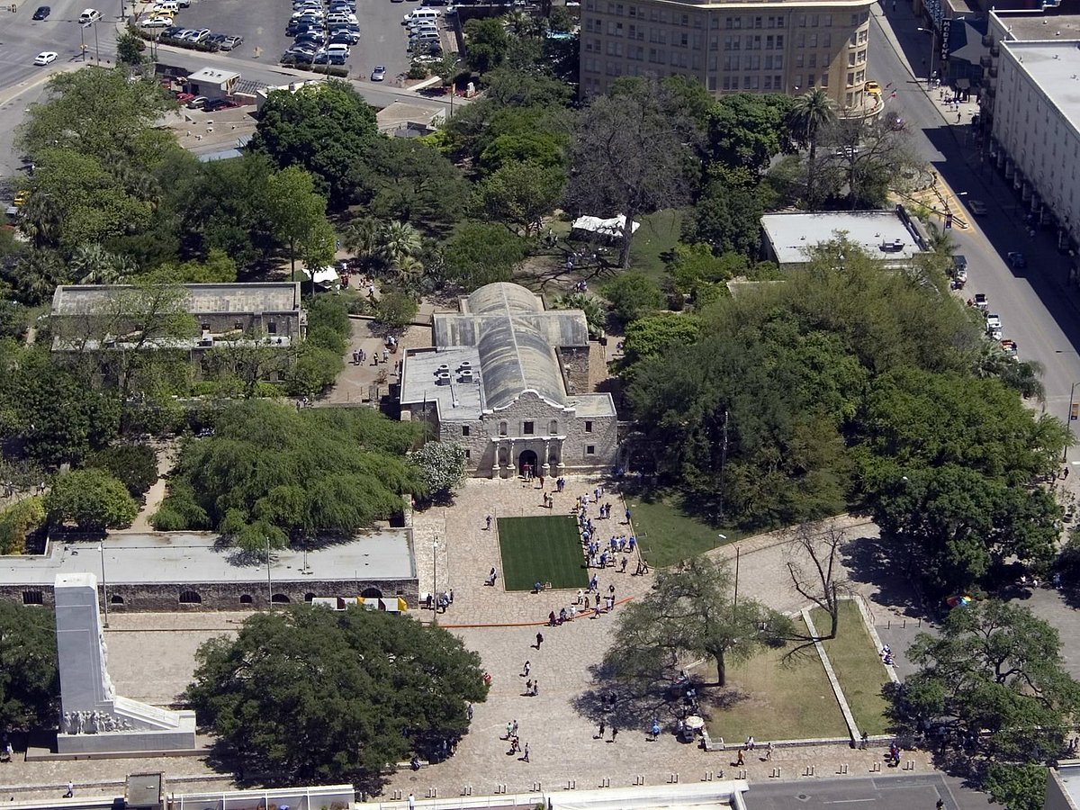 remember the alamo helicopter tours