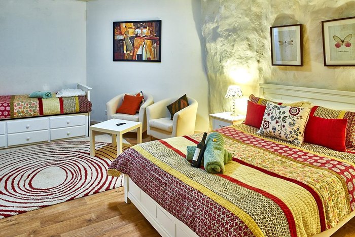 Underground Bed & Breakfast