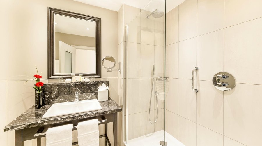 Classic Double Bathroom