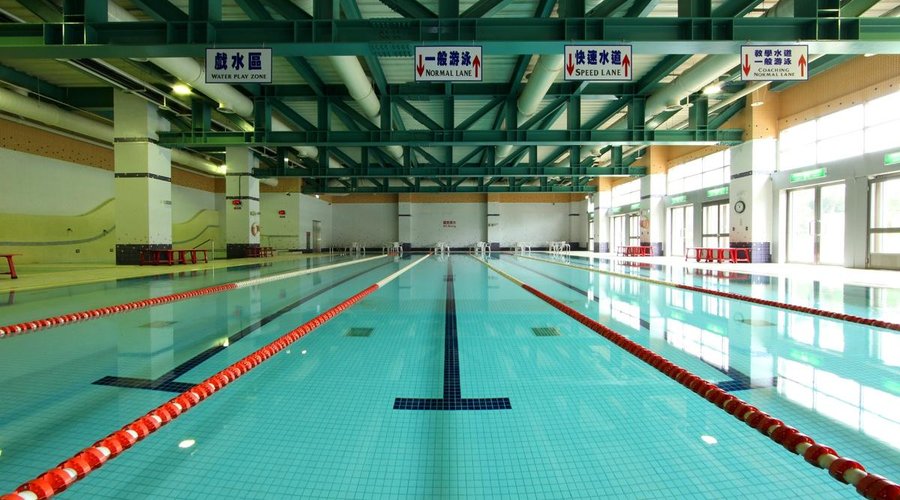 室內溫水游泳池