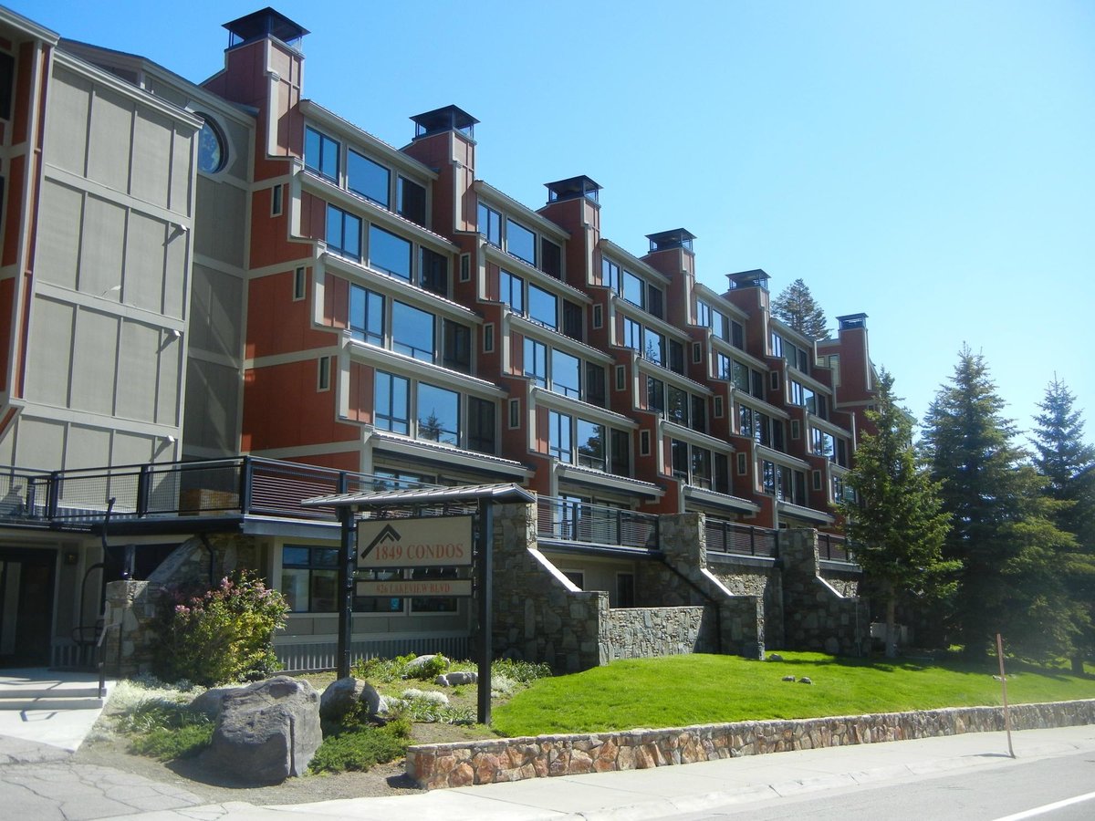 1849 MOUNTAIN RENTALS AT MAMMOTH'S CANYON LODGE Prices & Condominium