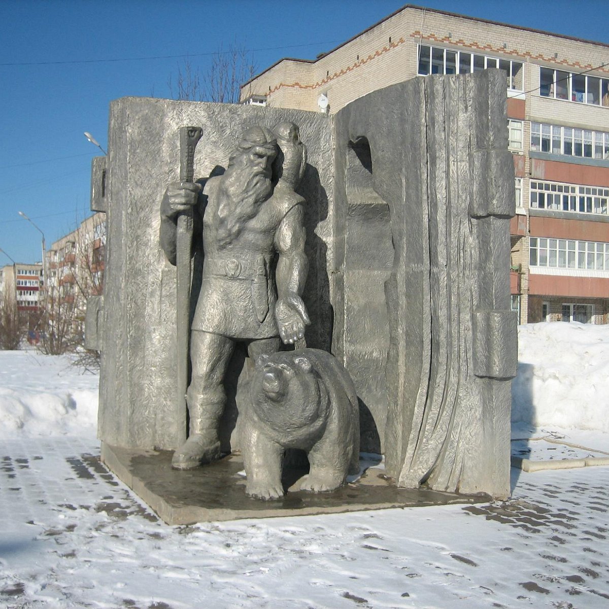 Столица коми пермяцкого. Памятник Кудым Ошу. Кудым Ош Кудымкар. Кудымкар аллея Кудым Оша. Памятник Кудым Ошу в Кудымкаре.