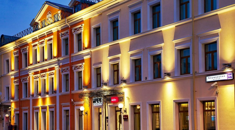 Hotel Building