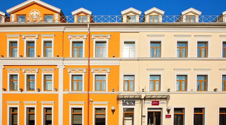 Hotel Building