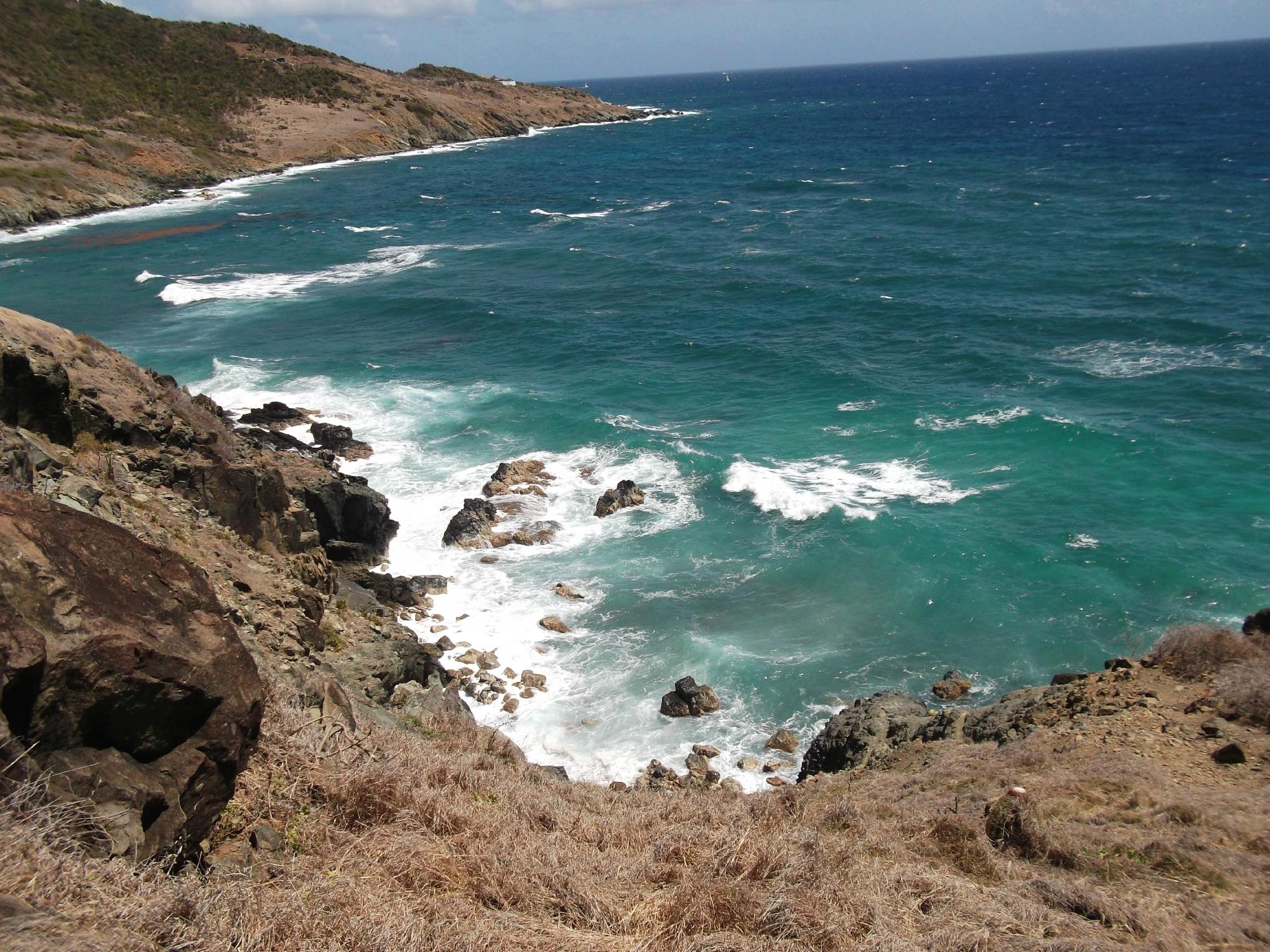 Discover Guana Bay Beach in St. Martin: Your Ultimate Travel Guide