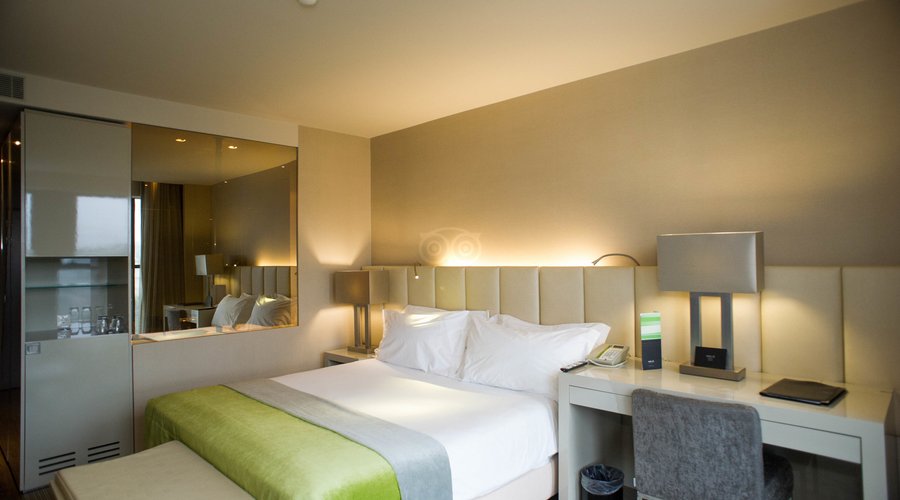 The Classic Standard Room at the Melia Braga Hotel & Spa