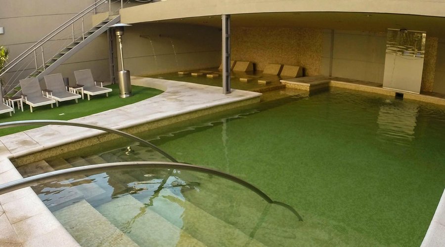 Piscina termal