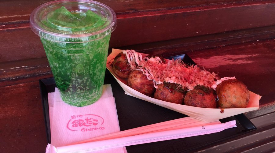 ¥550 takoyaki with a melon soda at ¥150!