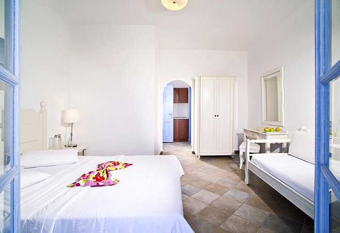 Home, Paradise Resort Hotel in Koufonisi Cyclades - Greece, Enjoy your  holidays in Koufonisi