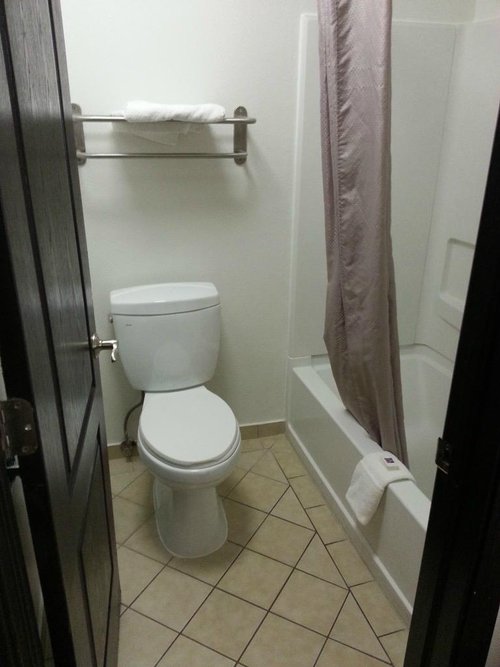 MOTEL 6 COSTA MESA, CA - NEWPORT BEACH $85 ($̶1̶0̶5̶) - Prices