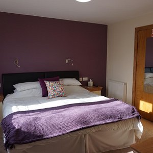 Double En-suite with Super King-Size bed