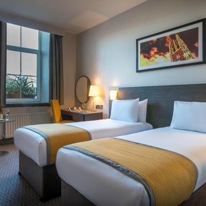 Twin Bedroom