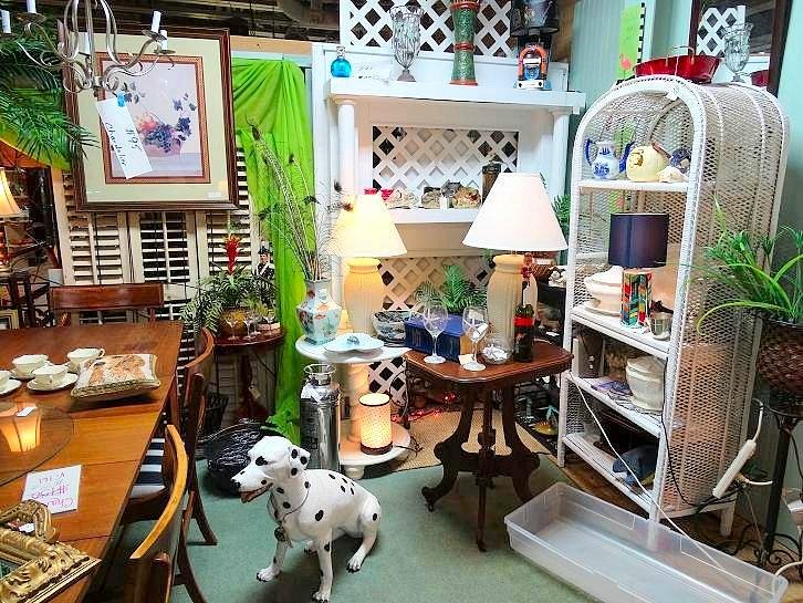 Palmetto Peddlers Antiques Mall image