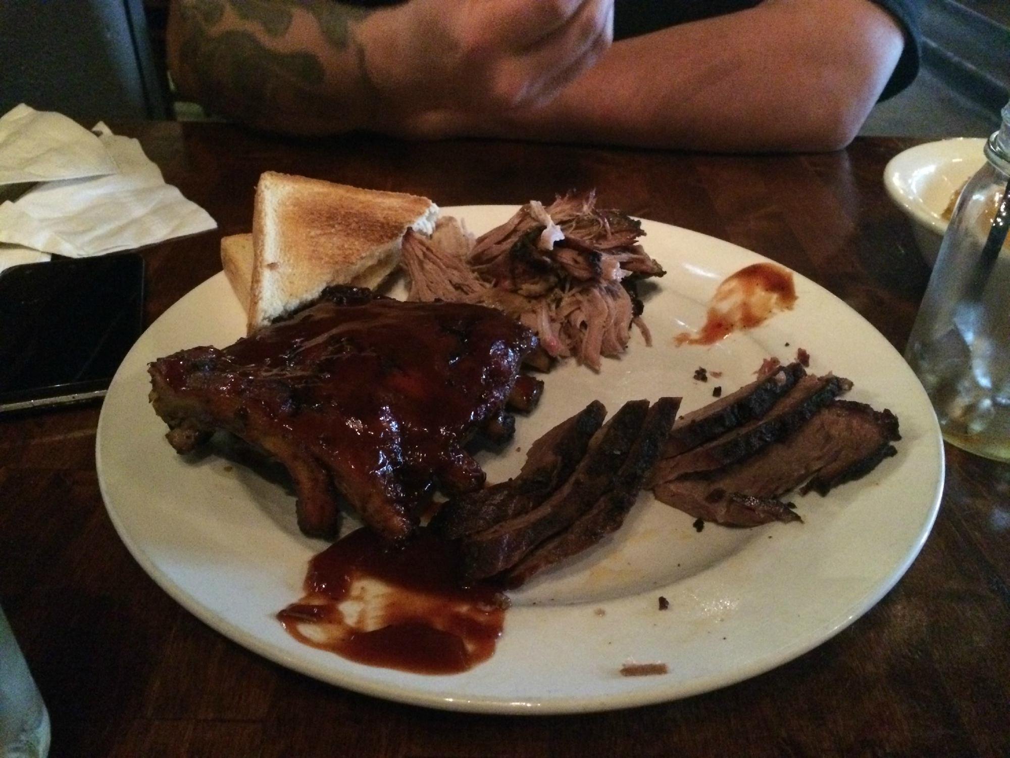 THE 10 BEST BBQ Restaurants In Milwaukee (Updated 2024)