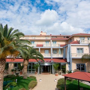 L'ingresso del Park Hotel Tyrrenian