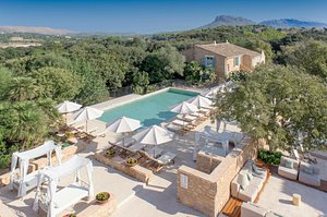Predi Son Jaumell Hotel Rural in Majorca, image may contain: Villa, Pool, Swimming Pool, Outdoors