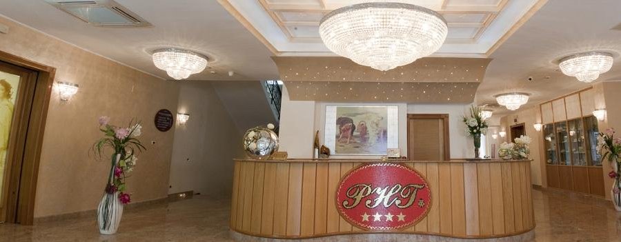 La reception del Park Hotel Tyrrenian