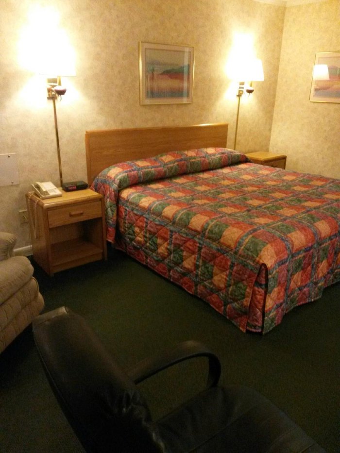 IMPERIAL LODGE - Prices & Motel Reviews (Waverly, TN)