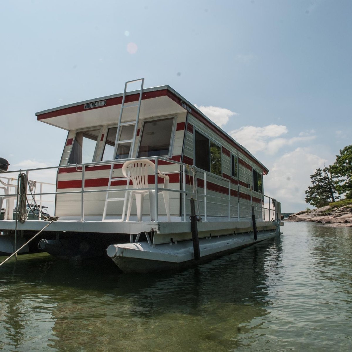 Houseboats Gold Coast - Luxury Houseboat Holidays You Won't Forget!