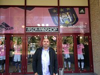 Fanshop RSC Anderlecht (Bruselas) - Lo que se debe saber antes de viajar -  Tripadvisor